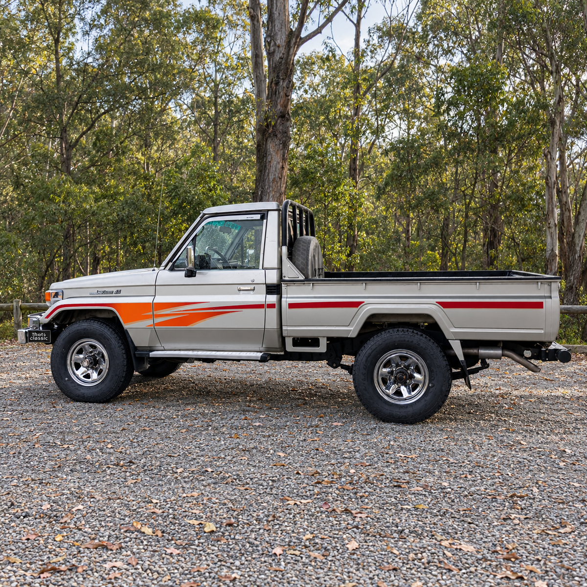 Toyota Land Cruiser 70 FZJ79 pickup opposite side view