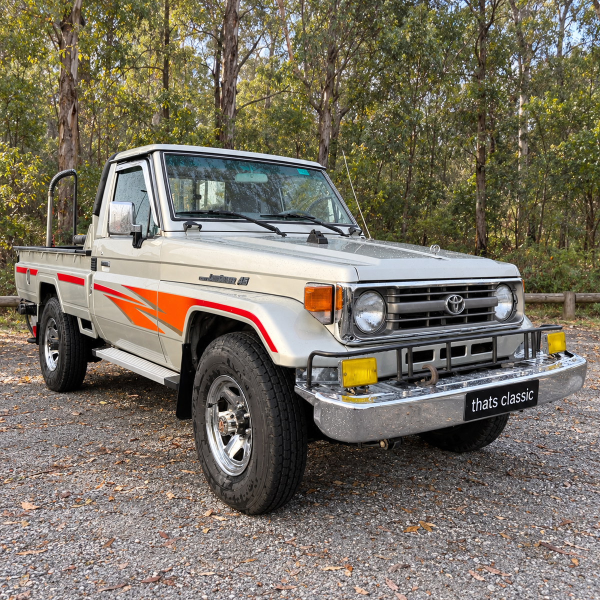 Toyota Land Cruiser 70 FZJ79 pickup front angle