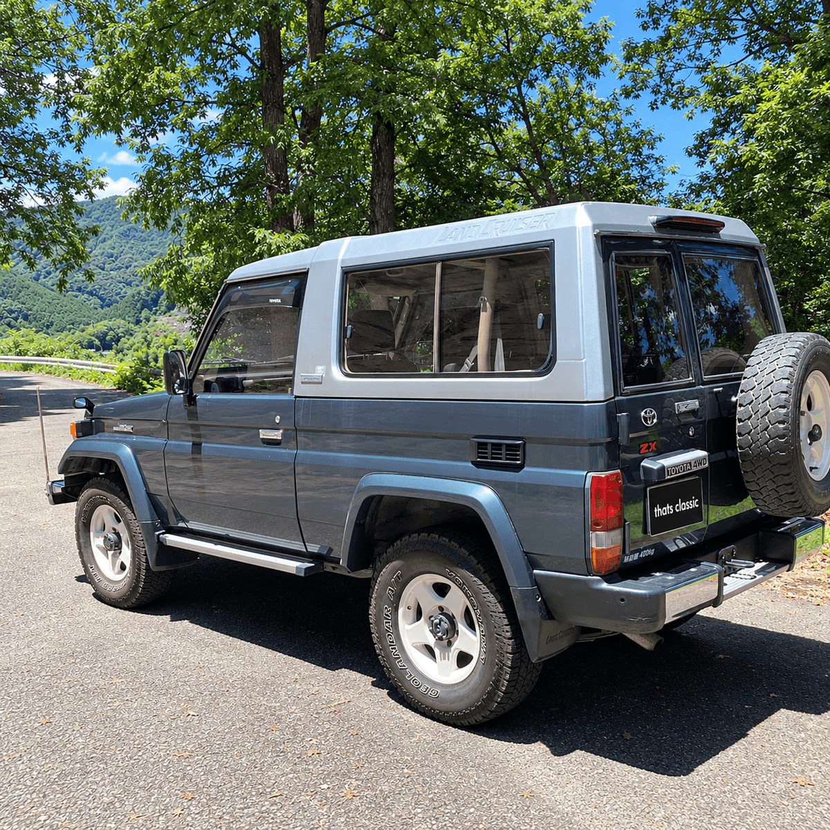 Toyota Land Cruiser HZJ73 ZX exterior