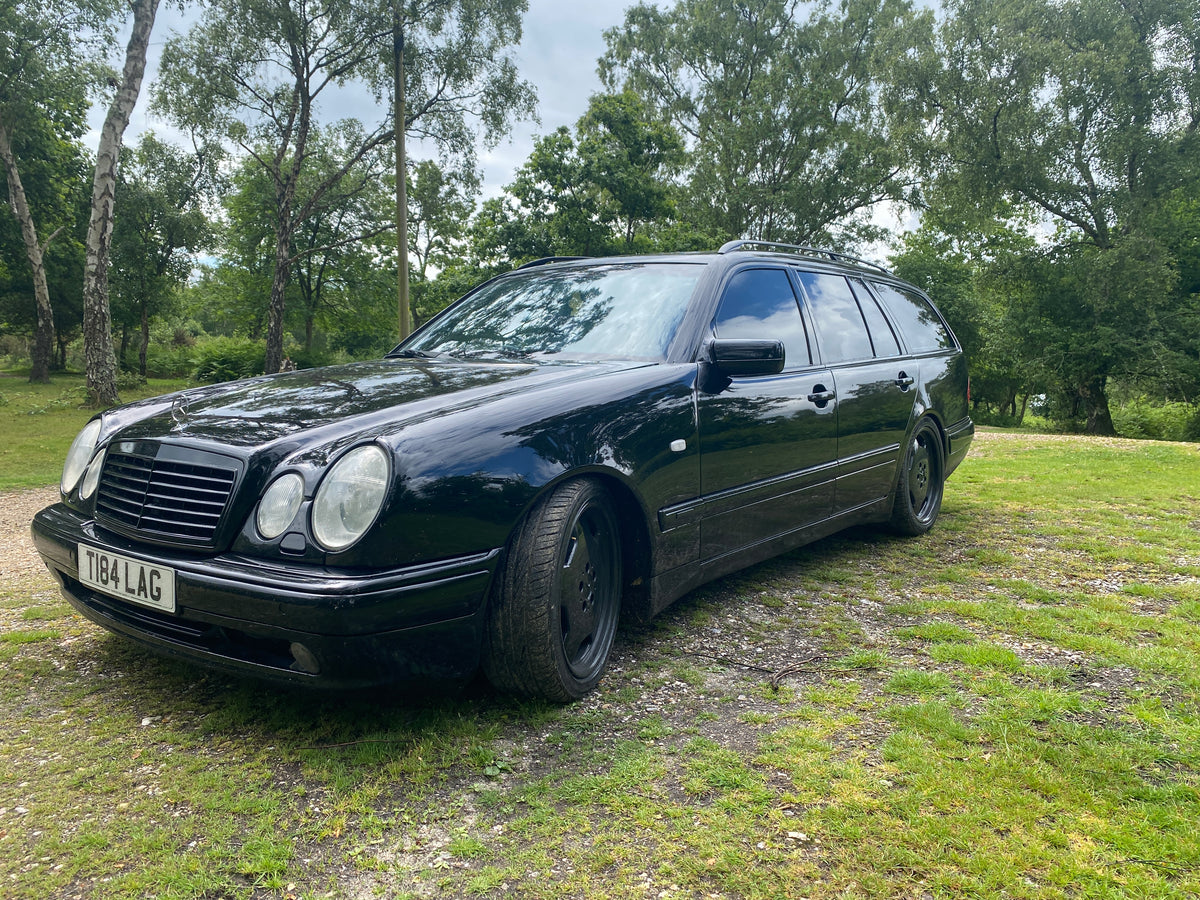 Mercedes E55 AMG – photo 8