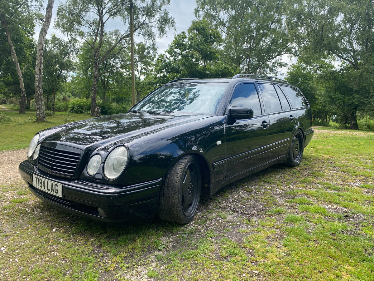 Mercedes E55 AMG – photo 2