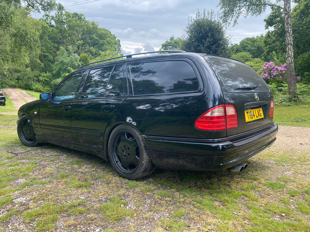 Mercedes E55 AMG – photo 4