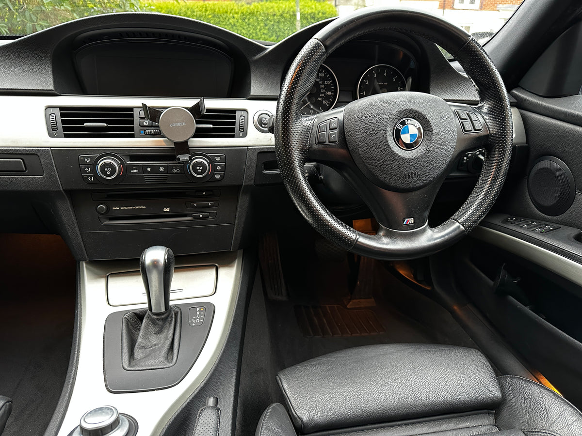 BMW 330i – photo 3
