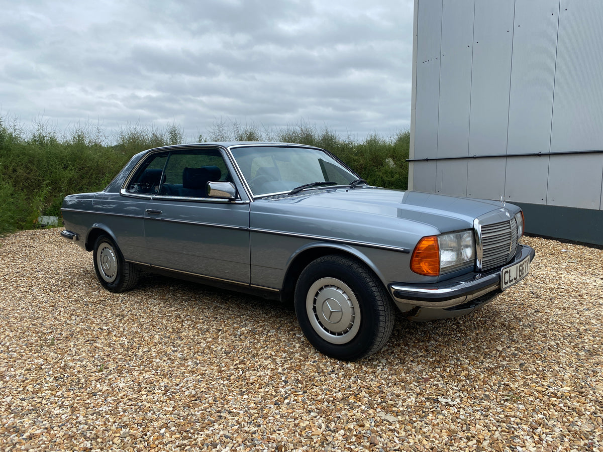 Mercedes 280 CE – photo 1