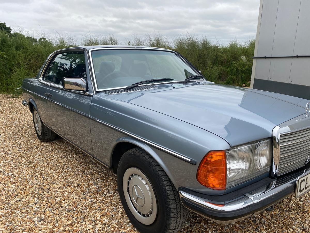 Mercedes 280 CE – photo 3