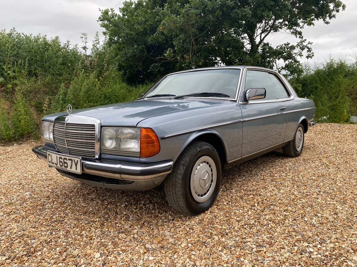 Mercedes 280 CE – photo 4