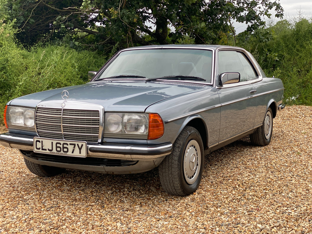 Mercedes 280 CE – photo 8