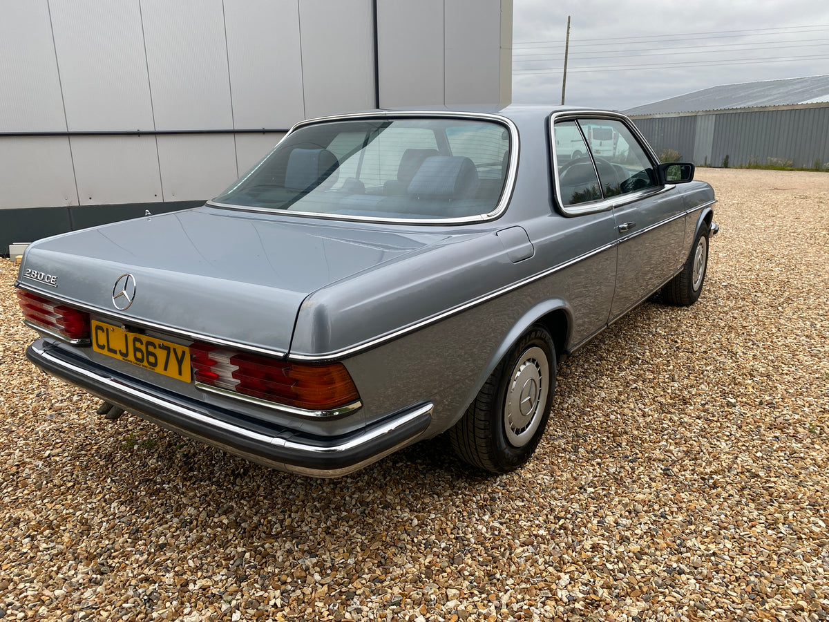 Mercedes 280 CE – photo 11