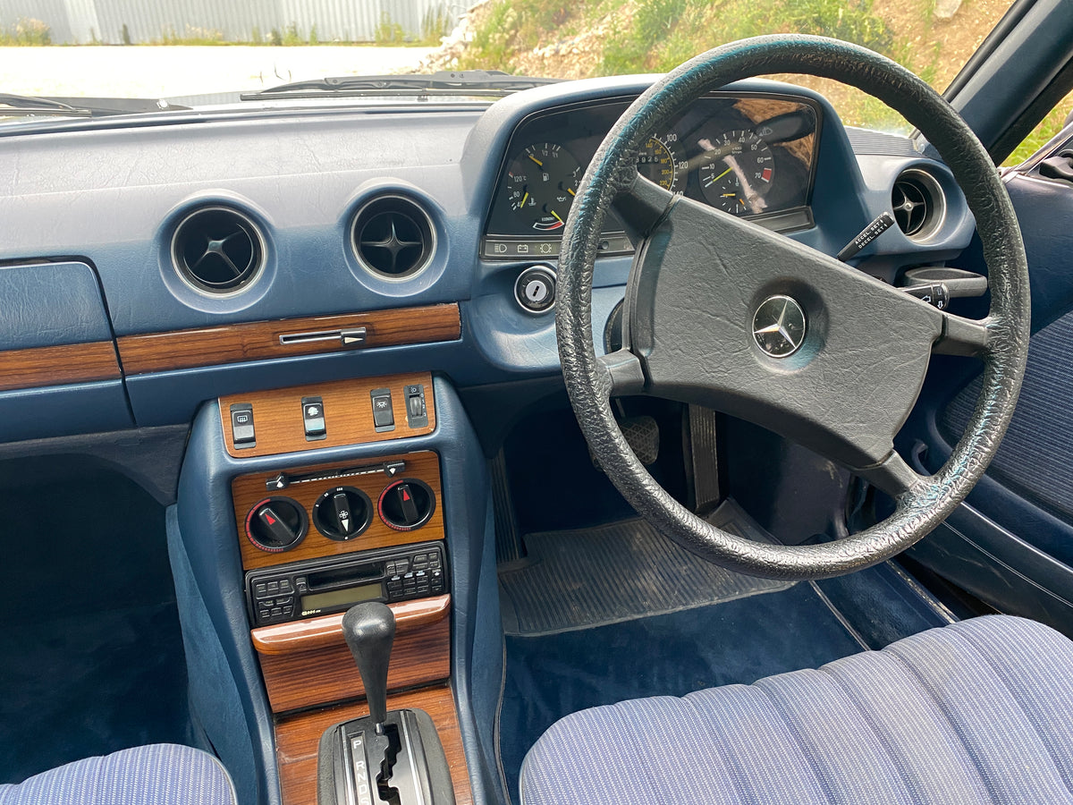 Mercedes 280 CE – photo 18