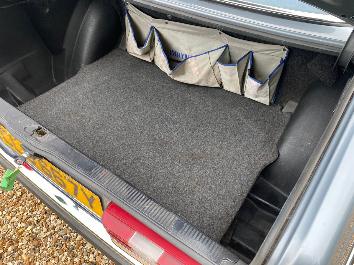 Mercedes 280 CE – photo 25