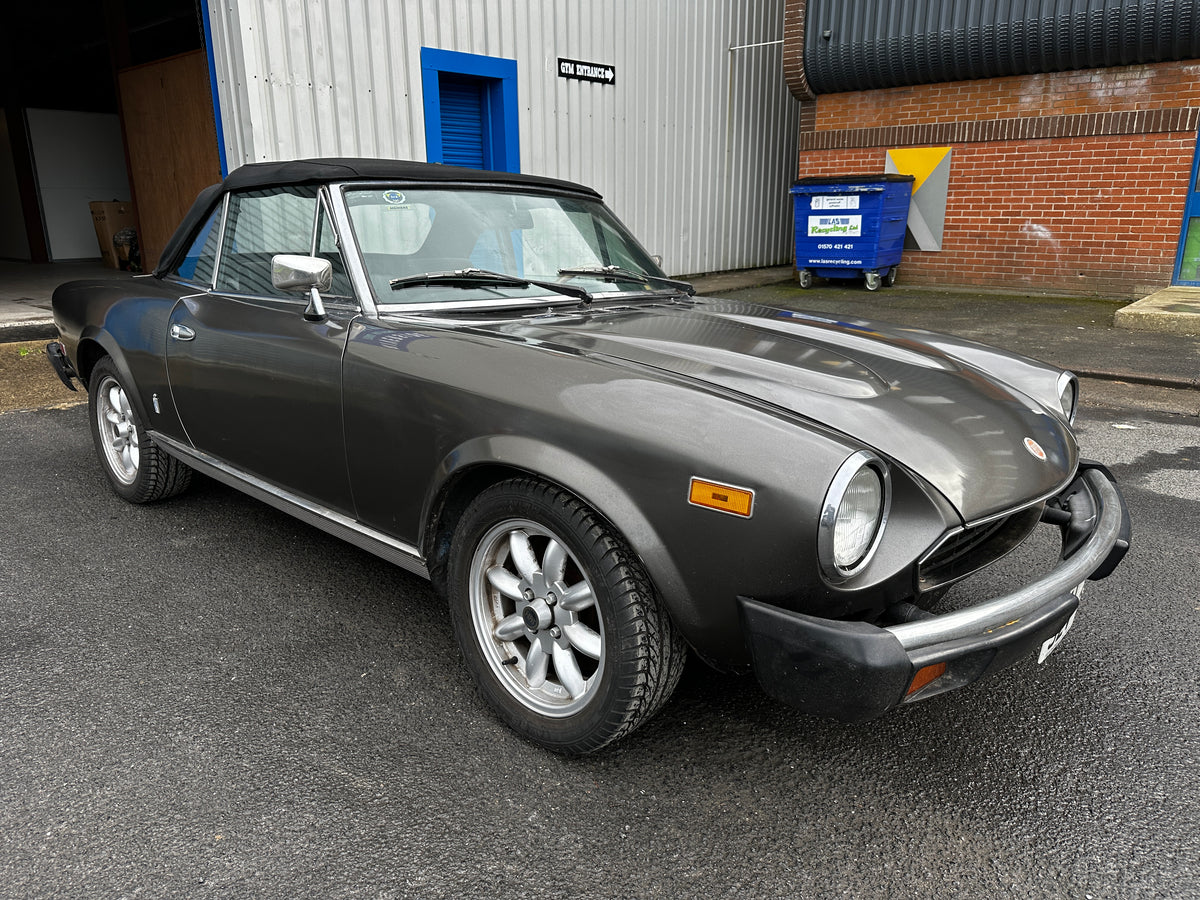 1979 Fiat Spider 2000 – photo 1
