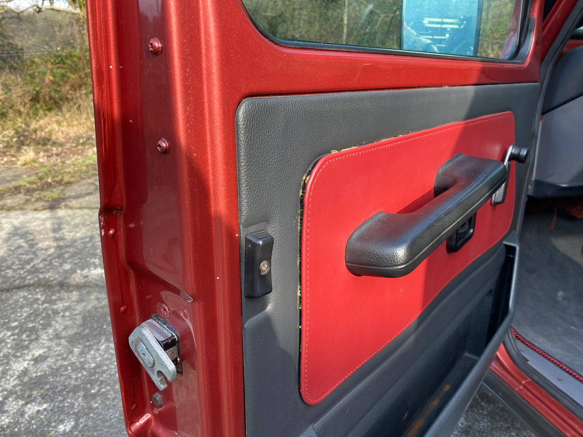 Mercedes G-Wagon – photo 27