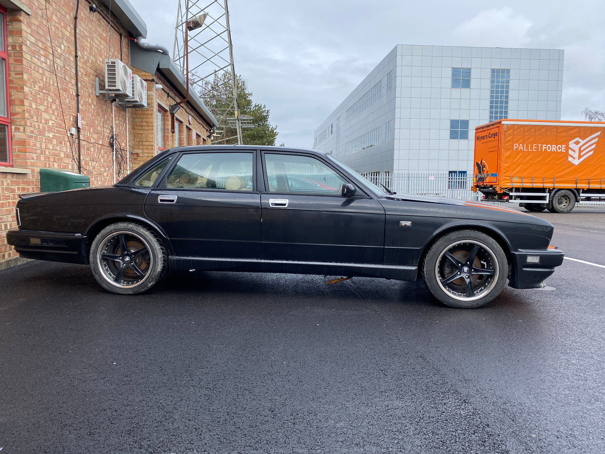 Jaguar XJR XJ40 – photo 5