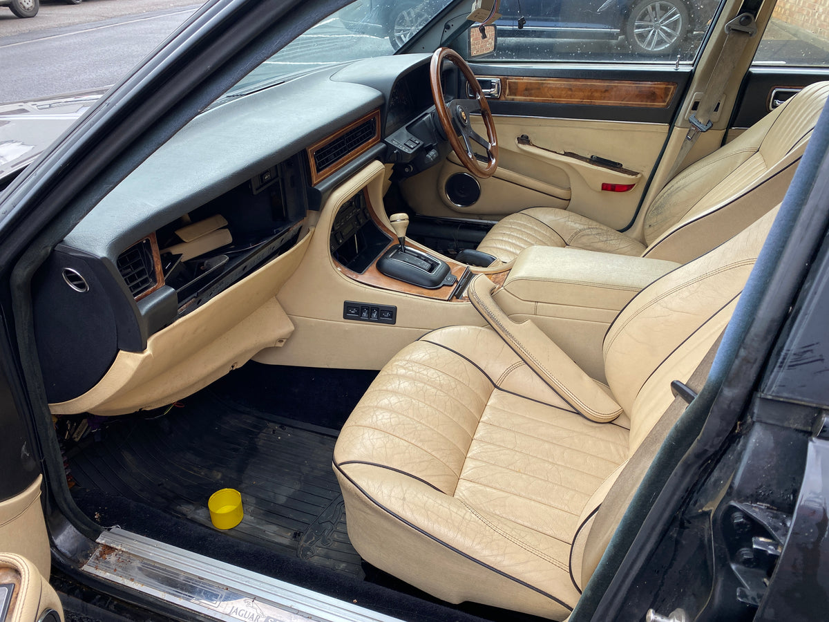Jaguar XJR XJ40 – photo 11