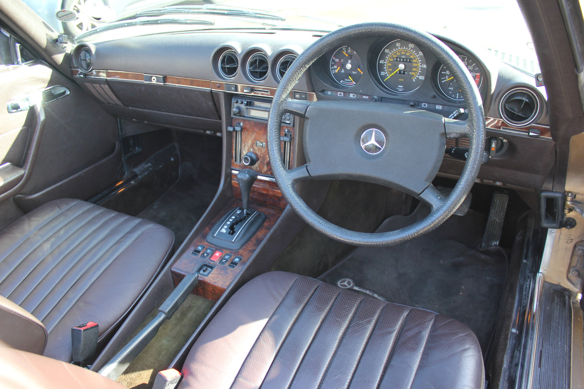 Mercedes 500SL – R107 – photo 12