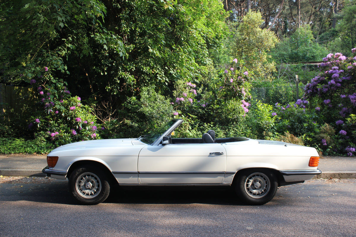 Mercedes 350 SL – R107 – photo 2