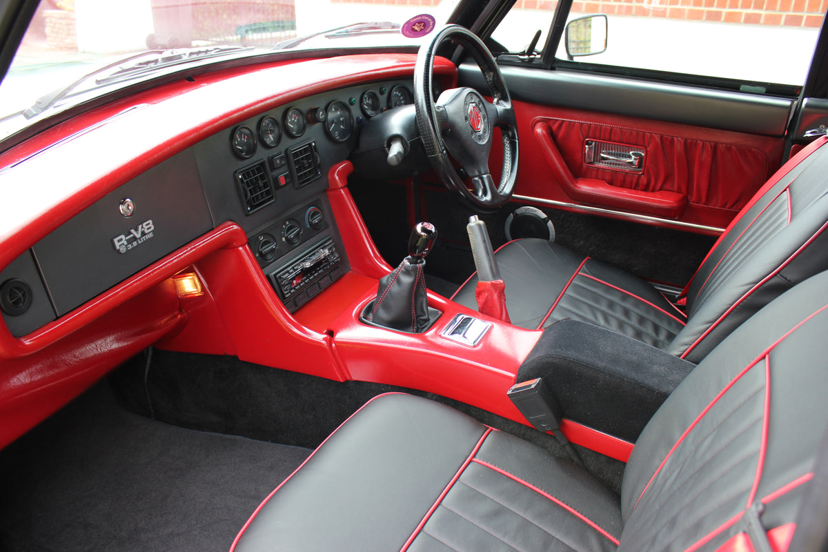 MG RV8 – photo 5