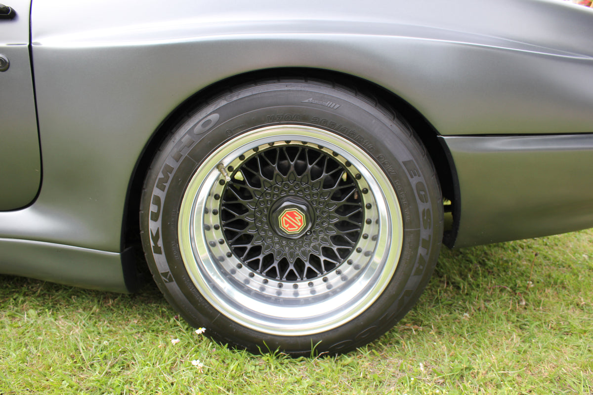MG RV8 – photo 9