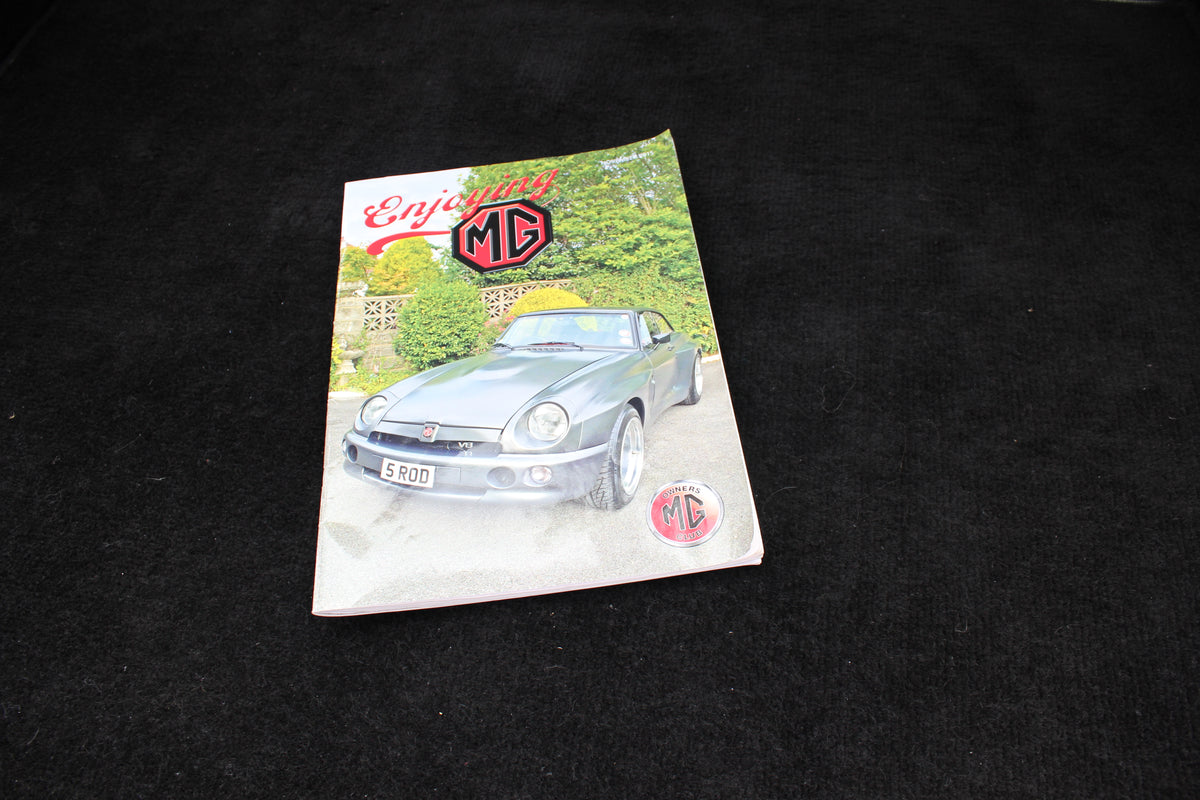 MG RV8 – photo 14
