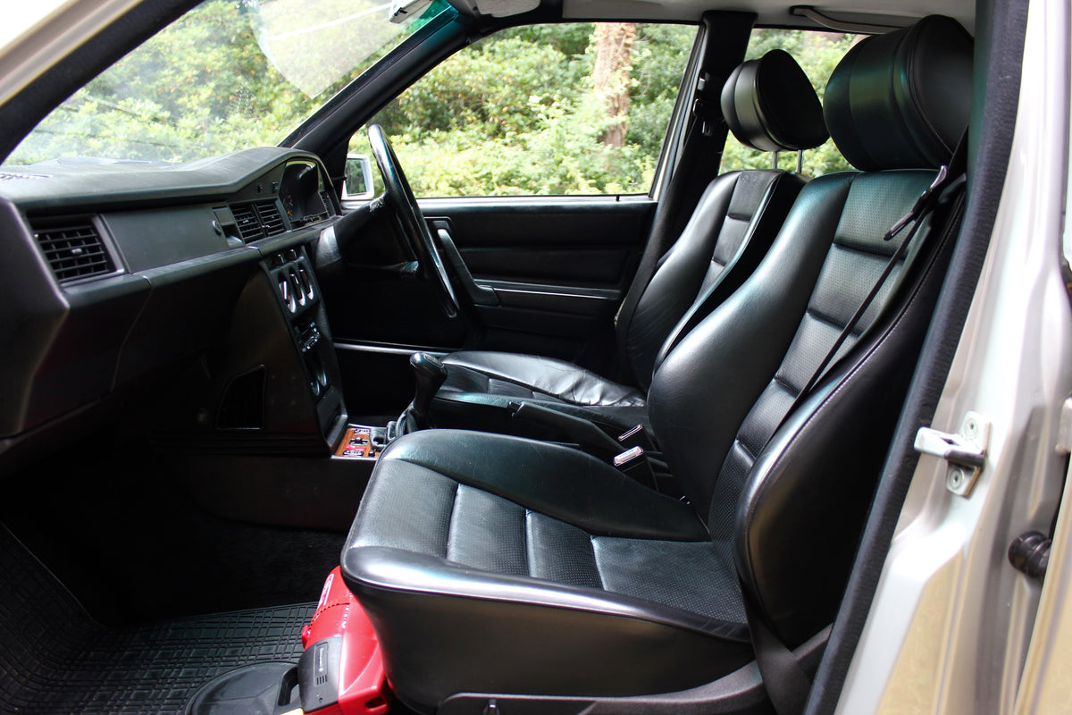 Mercedes Cosworth 190E – photo 12