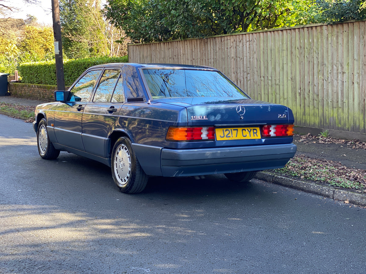 Mercedes 190E – photo 5