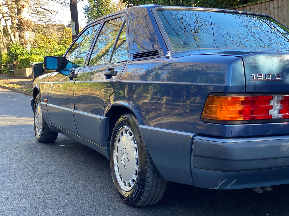 Mercedes 190E – photo 6
