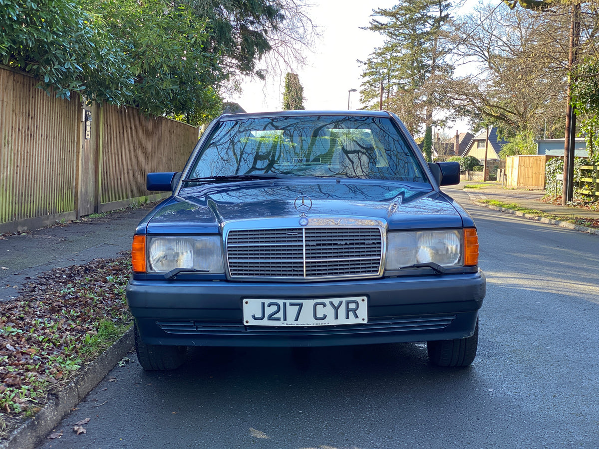 Mercedes 190E – photo 10