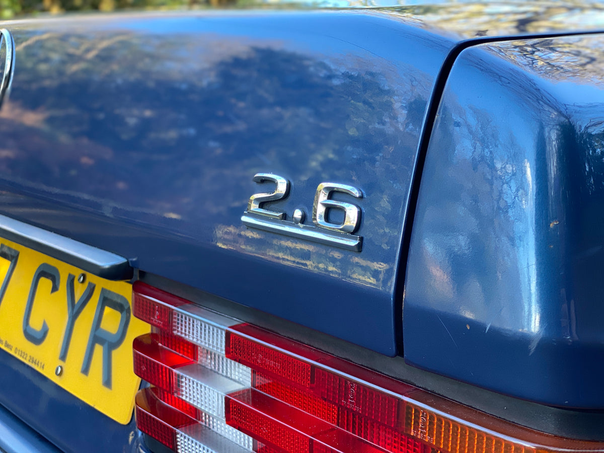 Mercedes 190E – photo 13