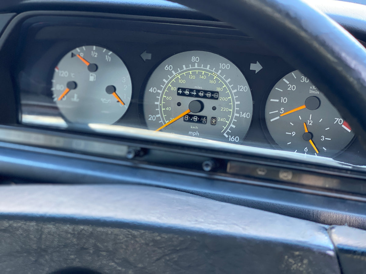 Mercedes 190E – photo 25