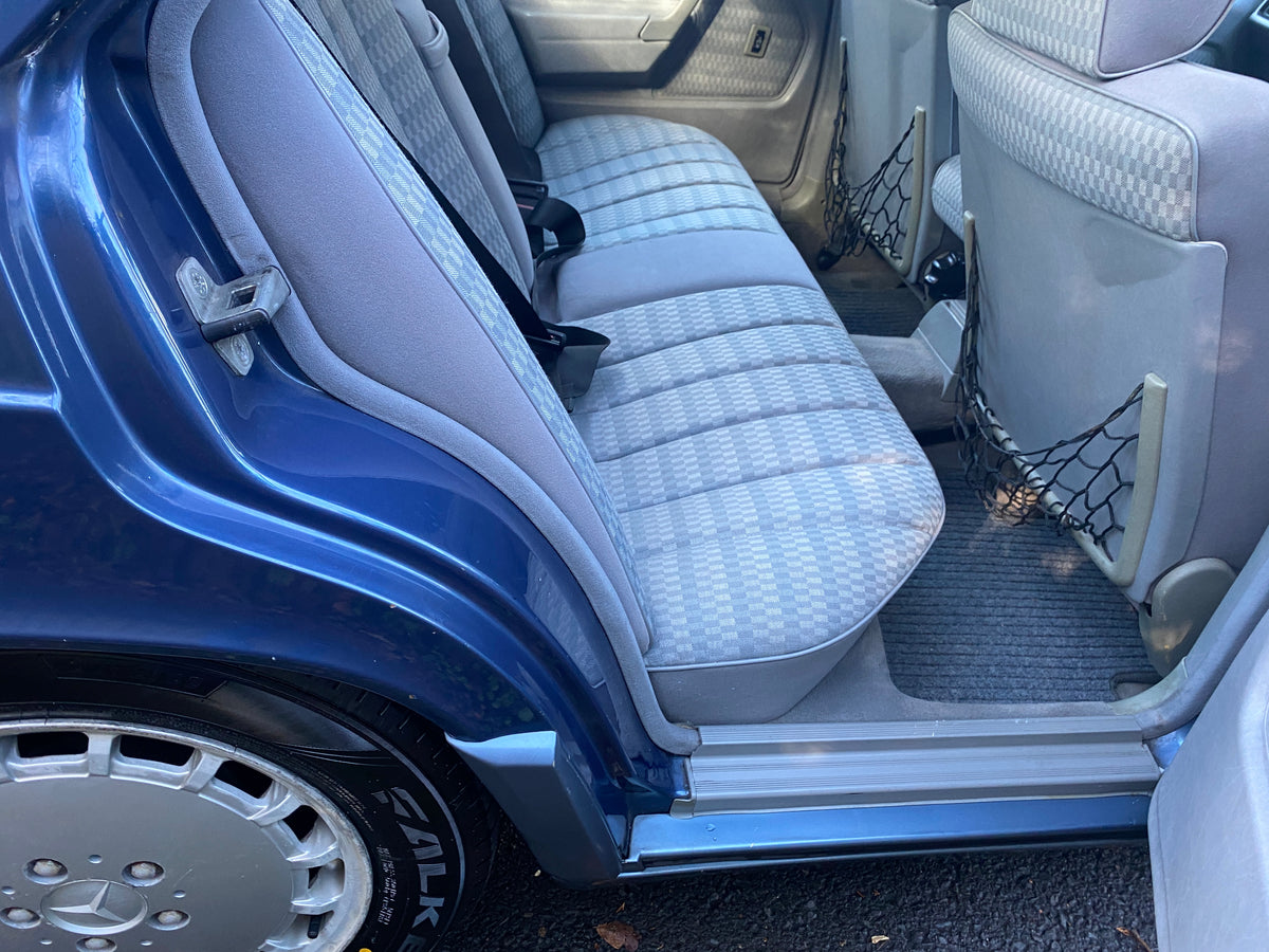 Mercedes 190E – photo 35