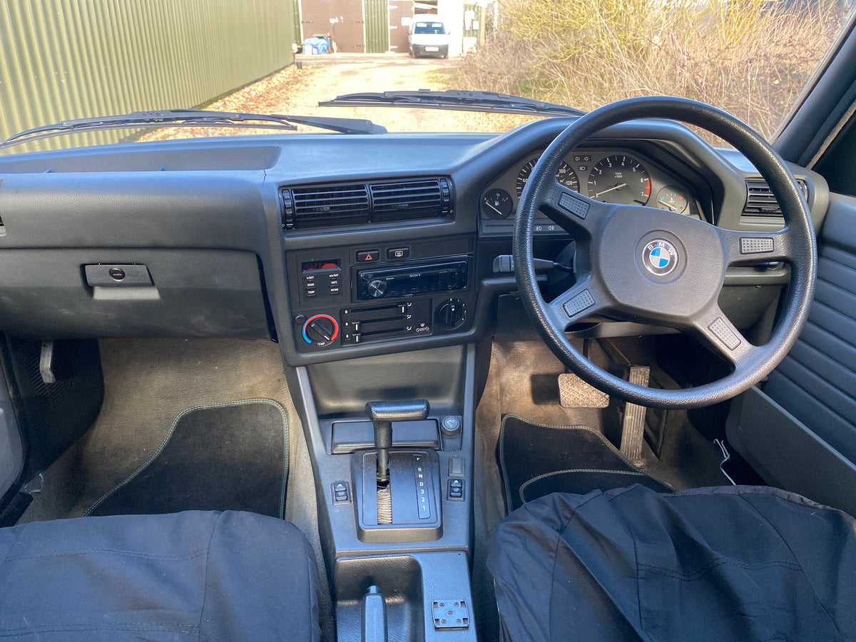BMW 318i E30 – photo 11