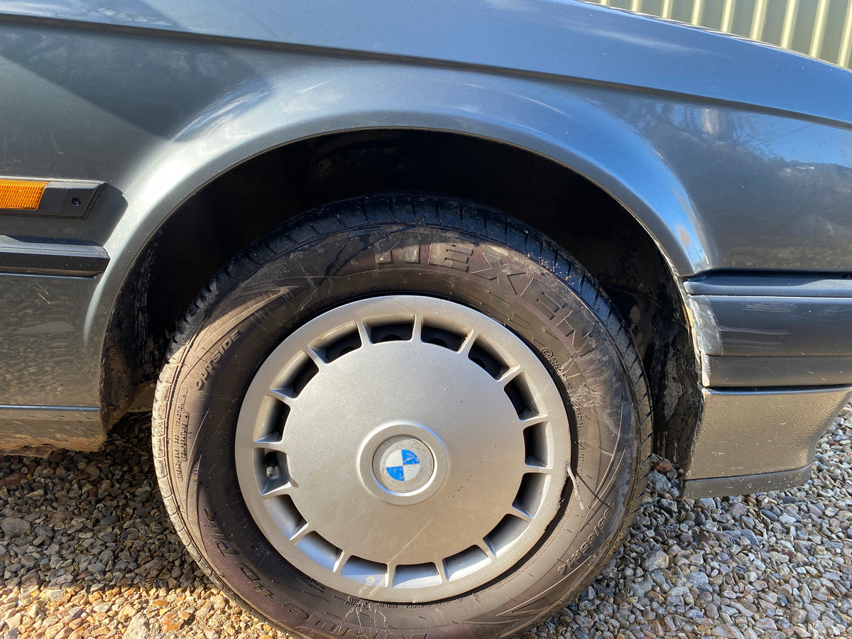 BMW 318i E30 – photo 30