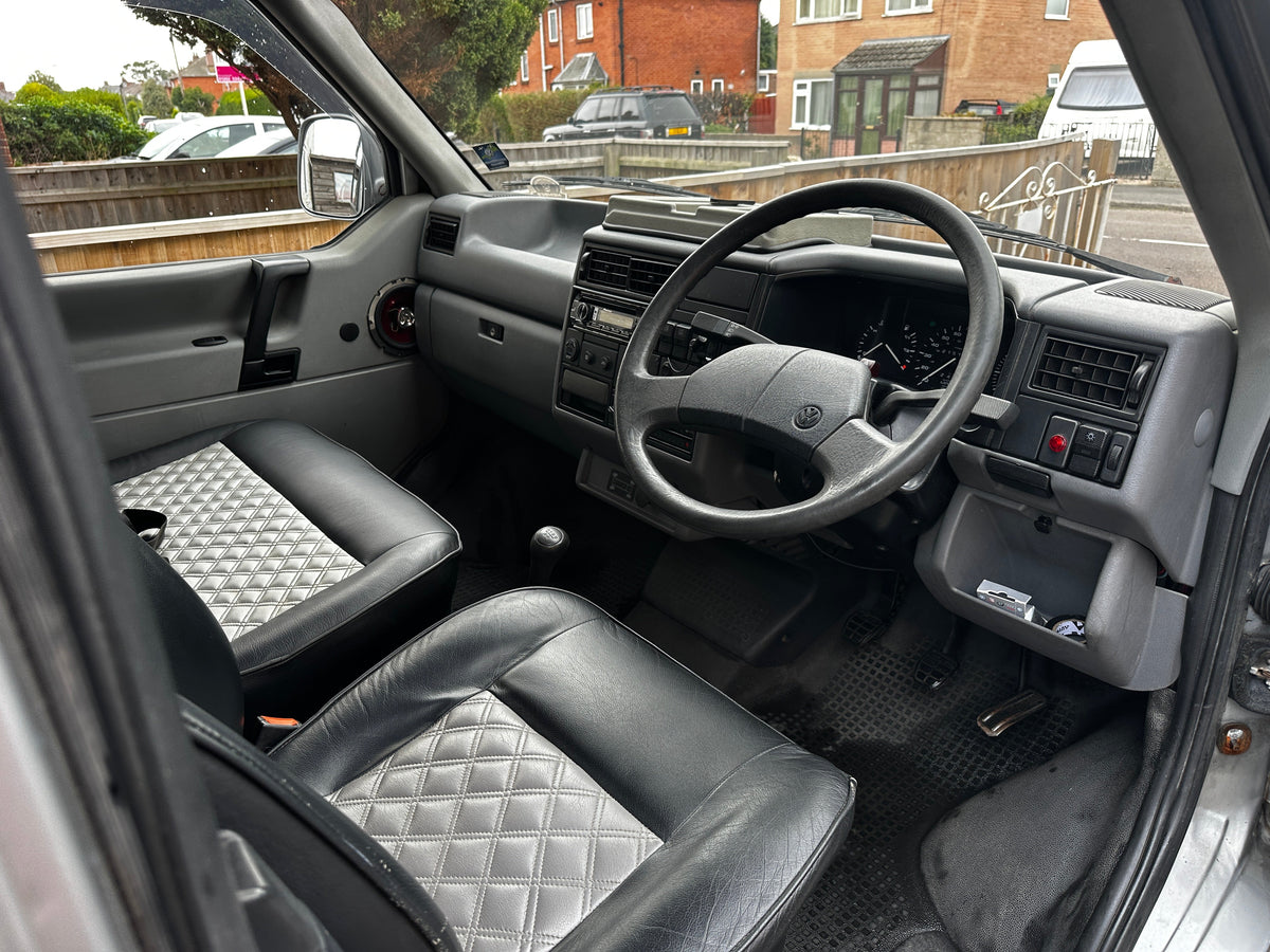 VW T4 Syncro front seats