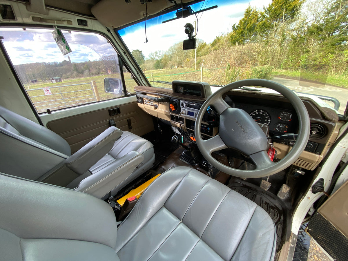Land Cruiser HJ75 Campervan – photo 14