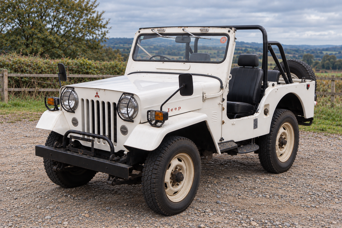 1976 Mitsubishi Jeep J54 front three-quarter, roof and doors off