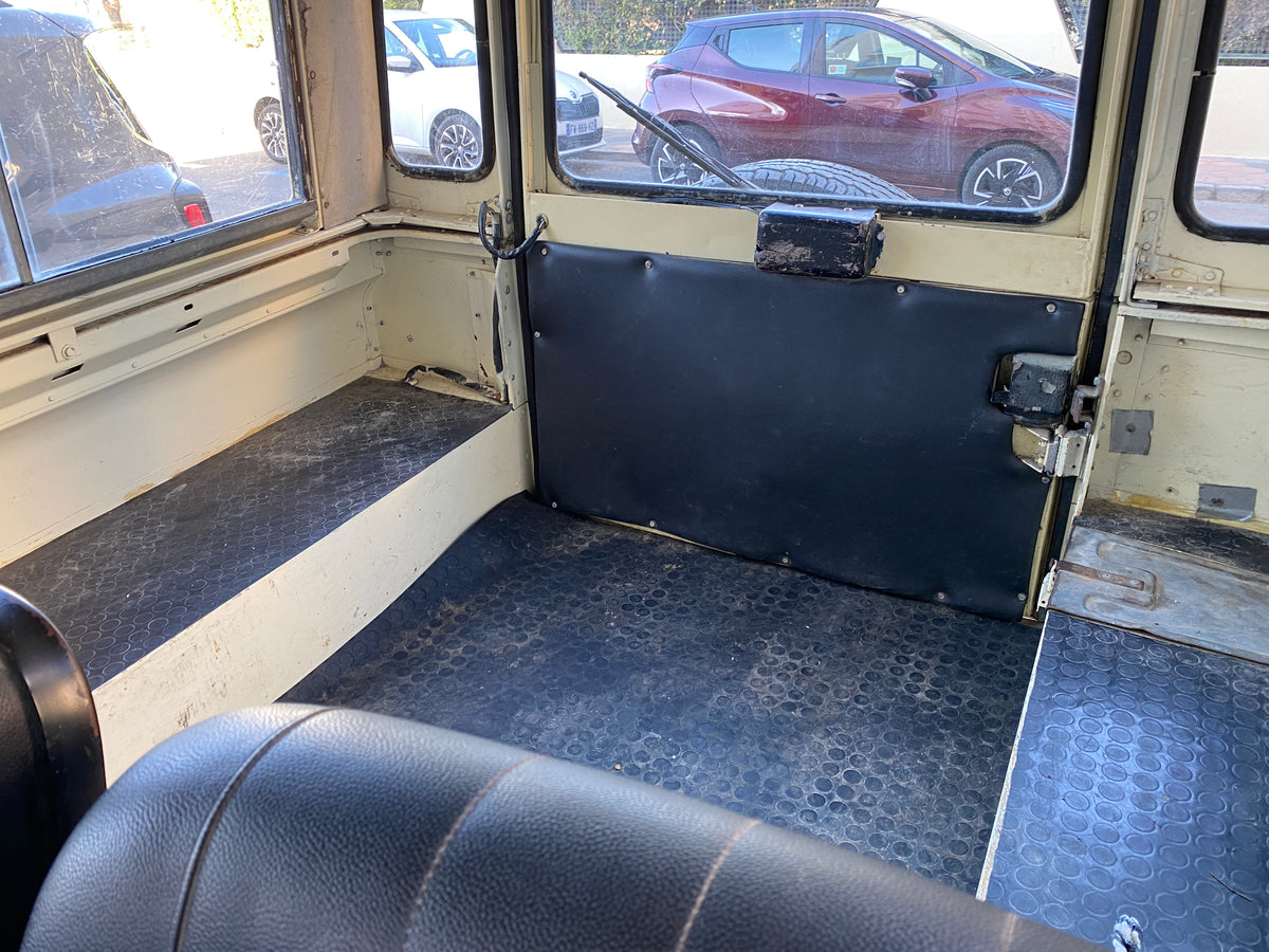 1986 Land Rover Defender 88 – photo 16