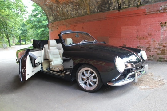Volkswagen Karmann Ghia Convertible – photo 9